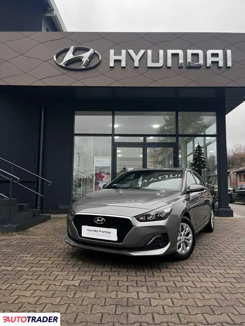 Hyundai i30 1.4 benzyna 100 KM 2019r. (Kraków)