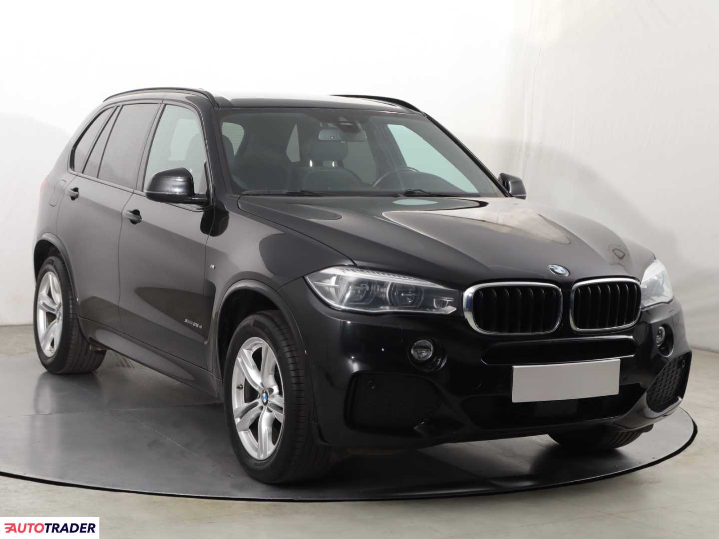 BMW X5 2018 2.0 227 KM