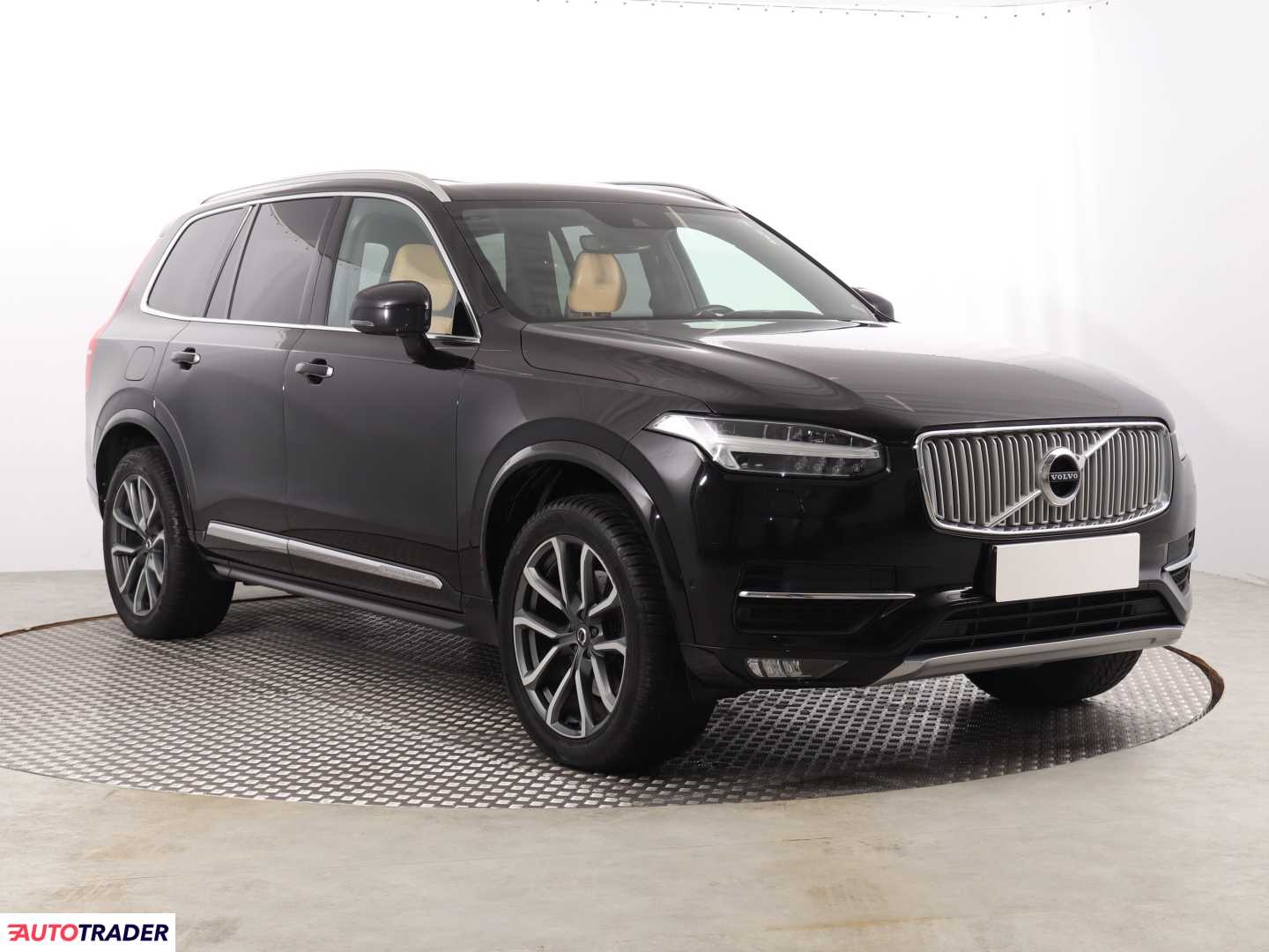 Volvo XC90 2017 2.0 231 KM