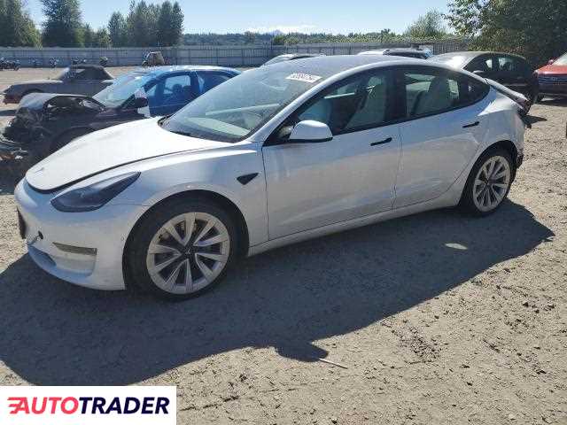 Tesla Model 3 2022