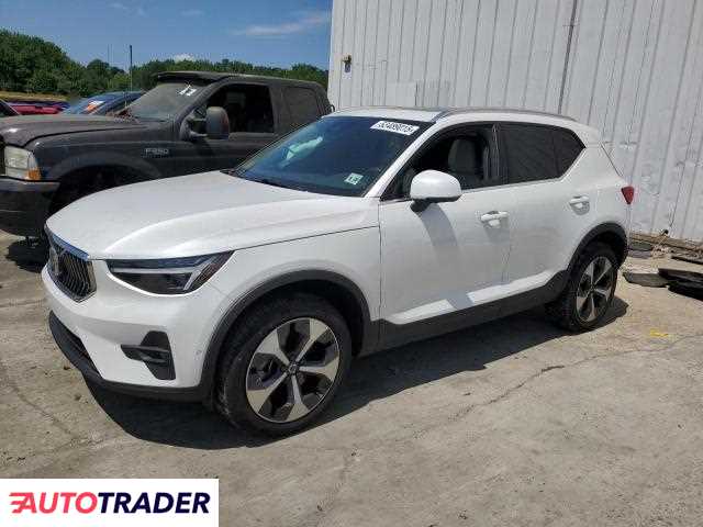 Volvo XC40 2024 2