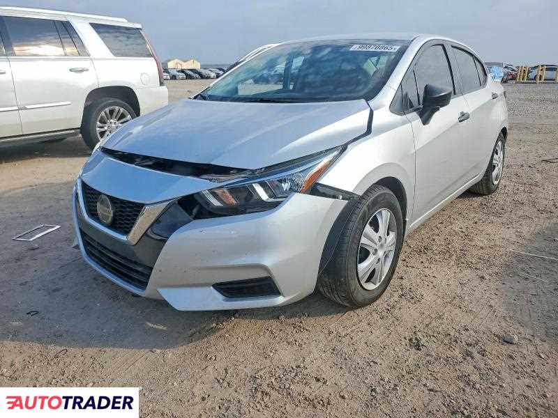 Nissan Versa 2020 1