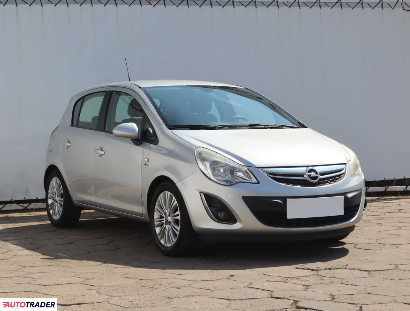 Opel Corsa 2013 1.4 99 KM