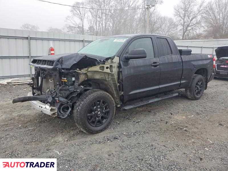 Toyota Tundra 2021 5