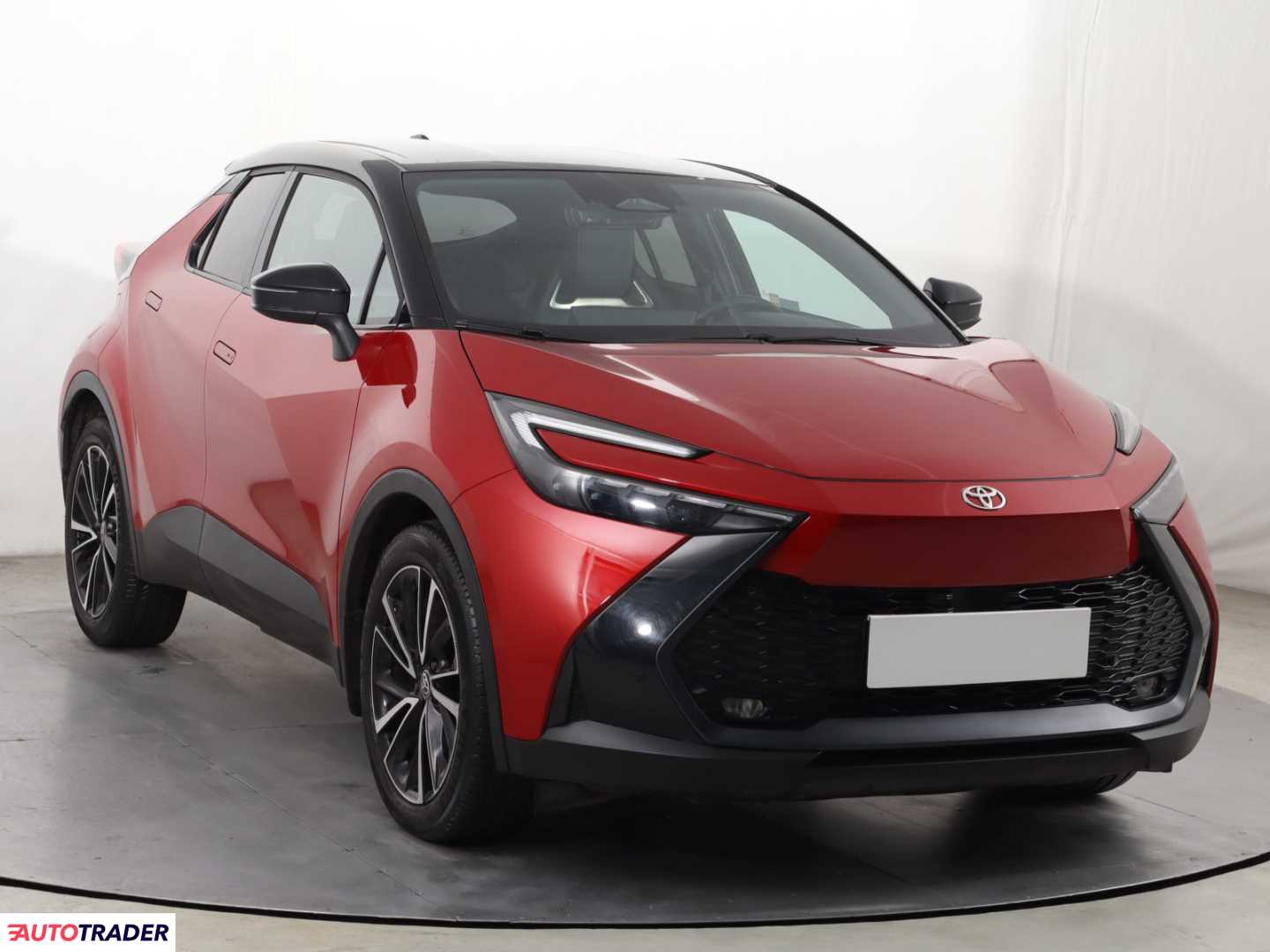 Toyota C-HR 2024 2.0 219 KM