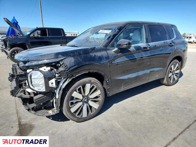 Mitsubishi Outlander 2025 2