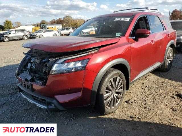 Nissan Pathfinder 3.0 benzyna 2022r. (HILLSBOROUGH)