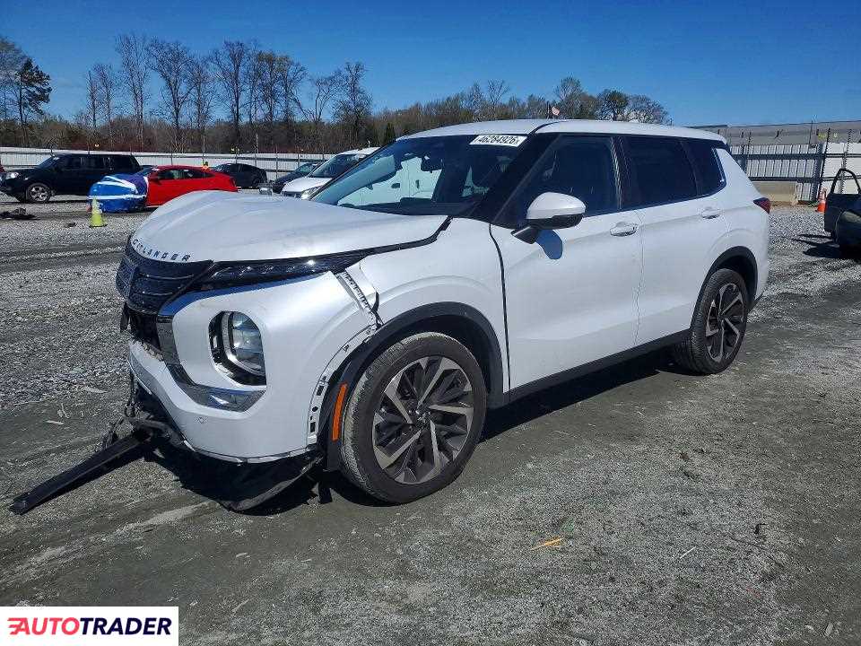 Mitsubishi Outlander 2023 2