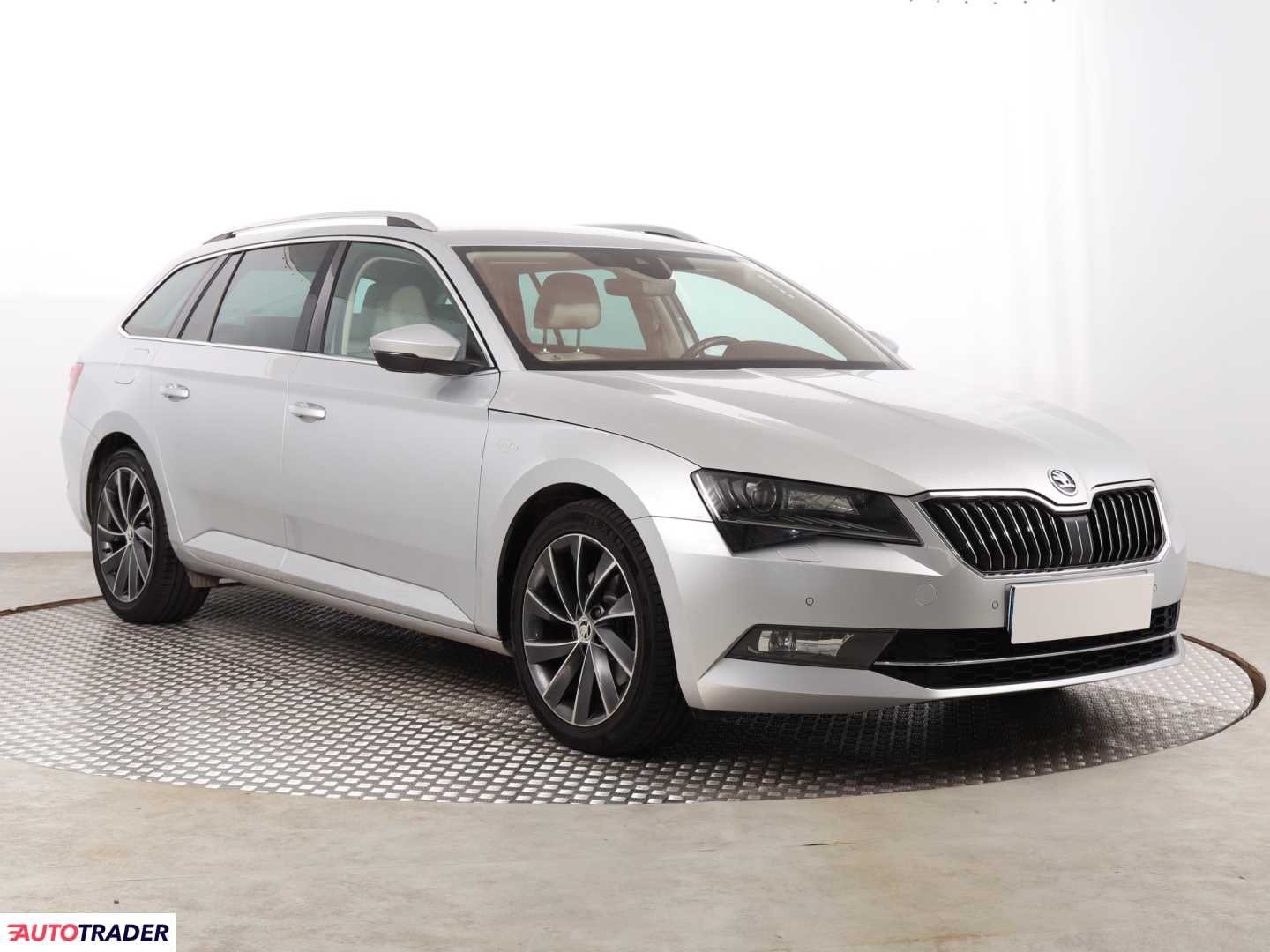 Skoda Superb 2016 1.8 177 KM