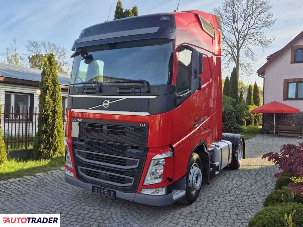 Volvo FH460 Euro 6GLOBETROTTER 2018r Volvo FH460 Euro 6GLOBETROTTER 2018r