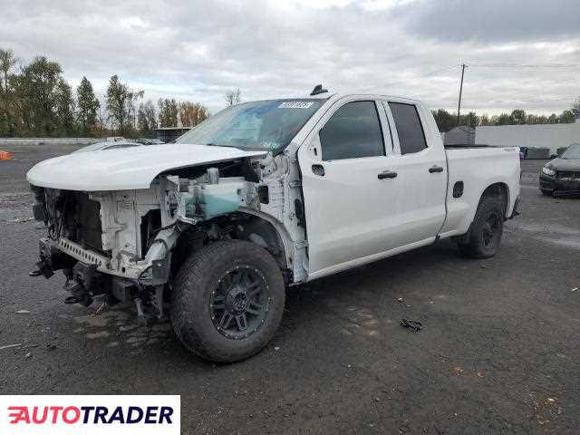 Chevrolet Silverado 2020 4