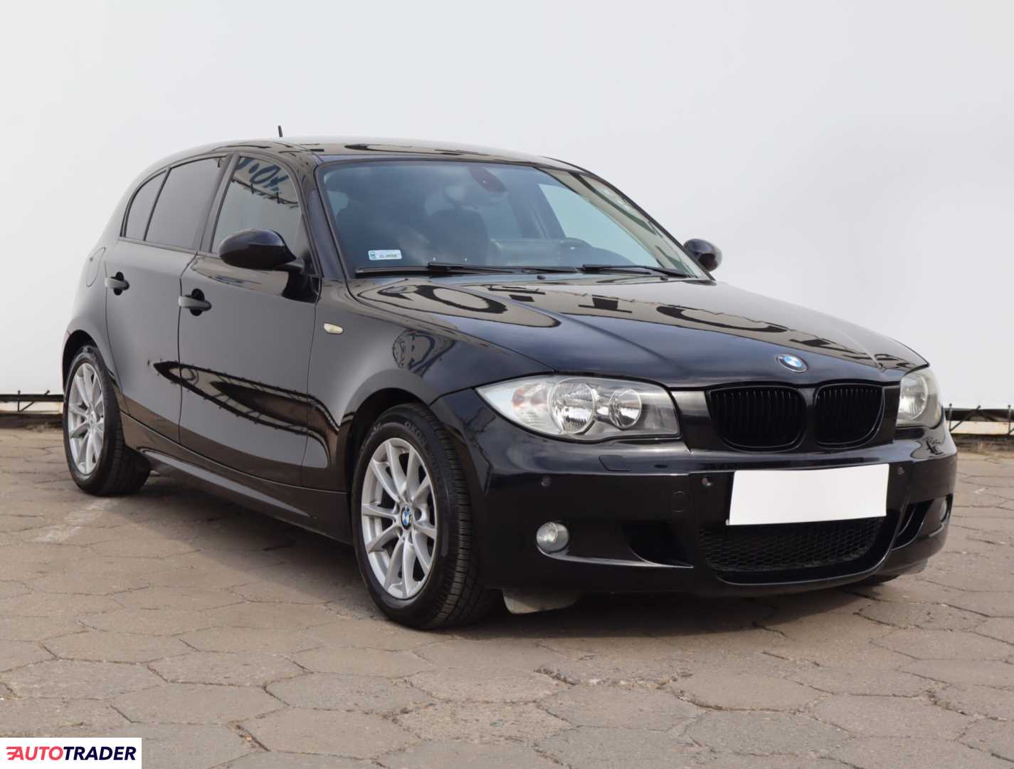 BMW 116 2009 2.0 120 KM