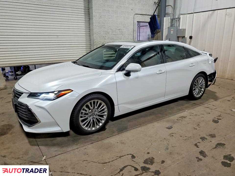 Toyota Avalon 2020 3
