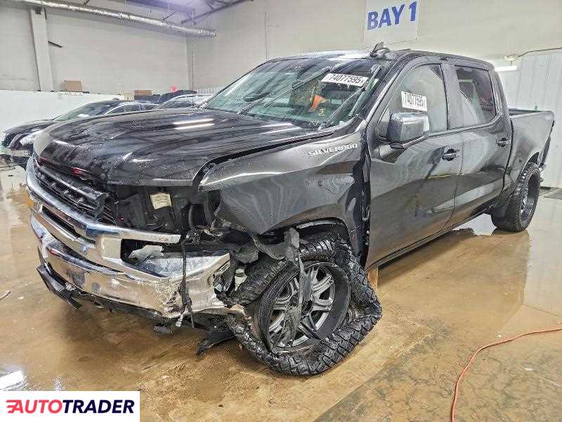 Chevrolet Silverado 2022 5