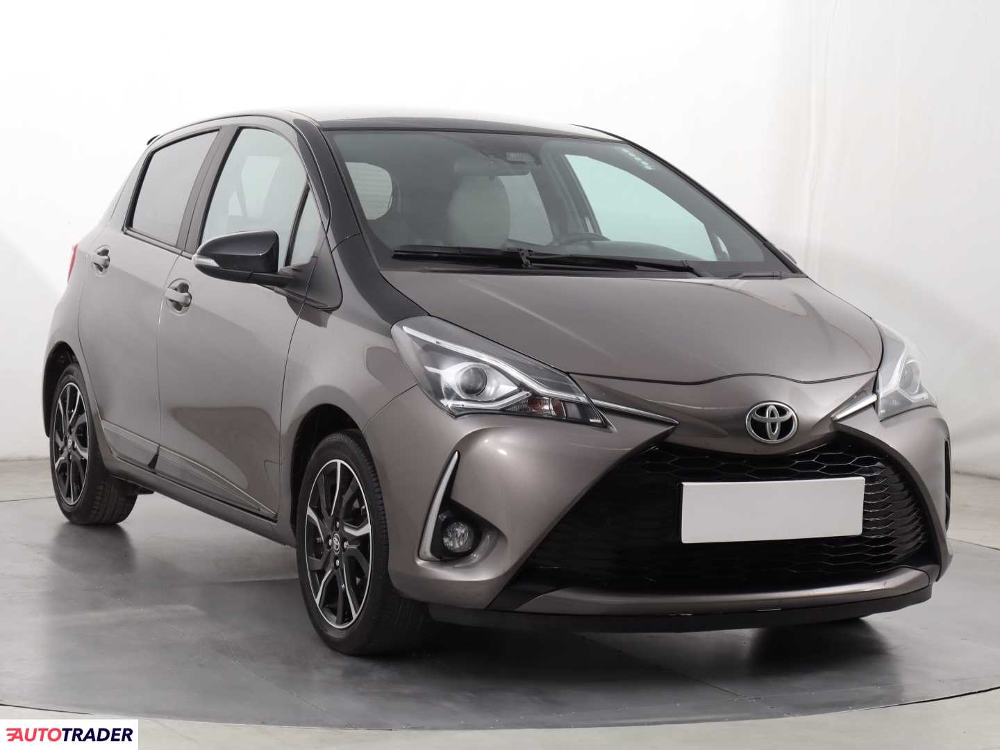 Toyota Yaris 2018 1.5 109 KM Toyota Yaris 2018 1.5 109 KM