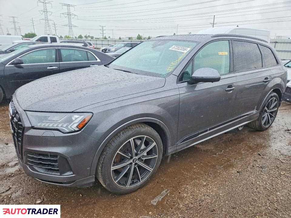 Audi Q7 2021 3