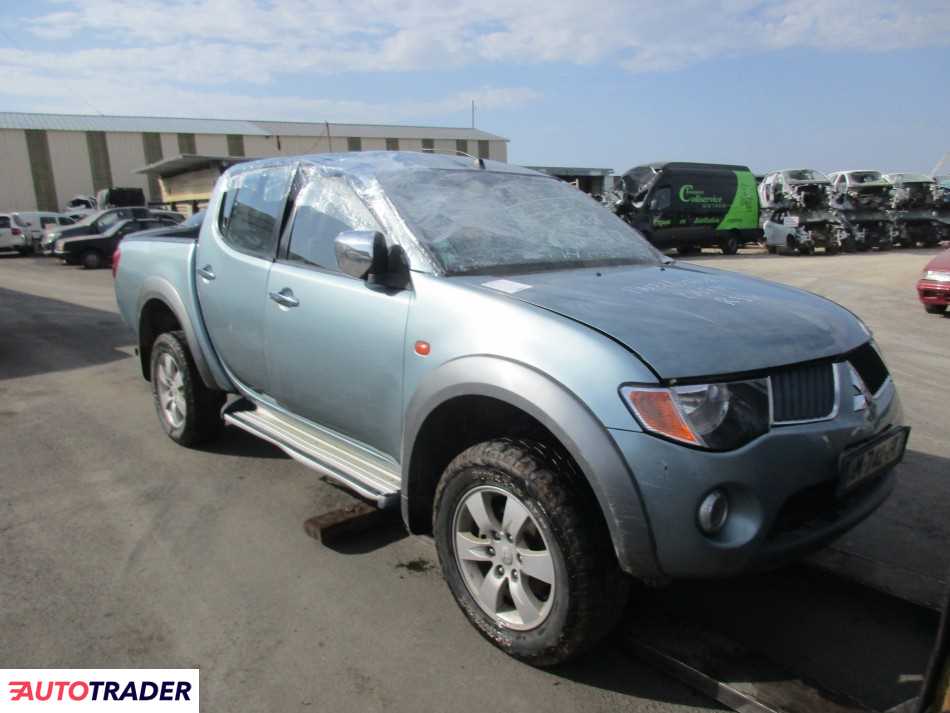 Mitsubishi L200 2007 2.5 136 KM Mitsubishi L200 2007 2.5 136 KM