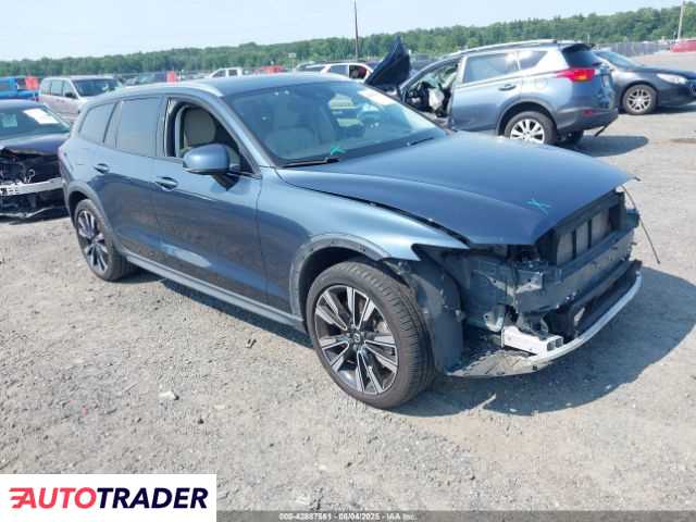 Volvo V60 Cross Country 2021 2 Volvo V60 Cross Country 2021 2