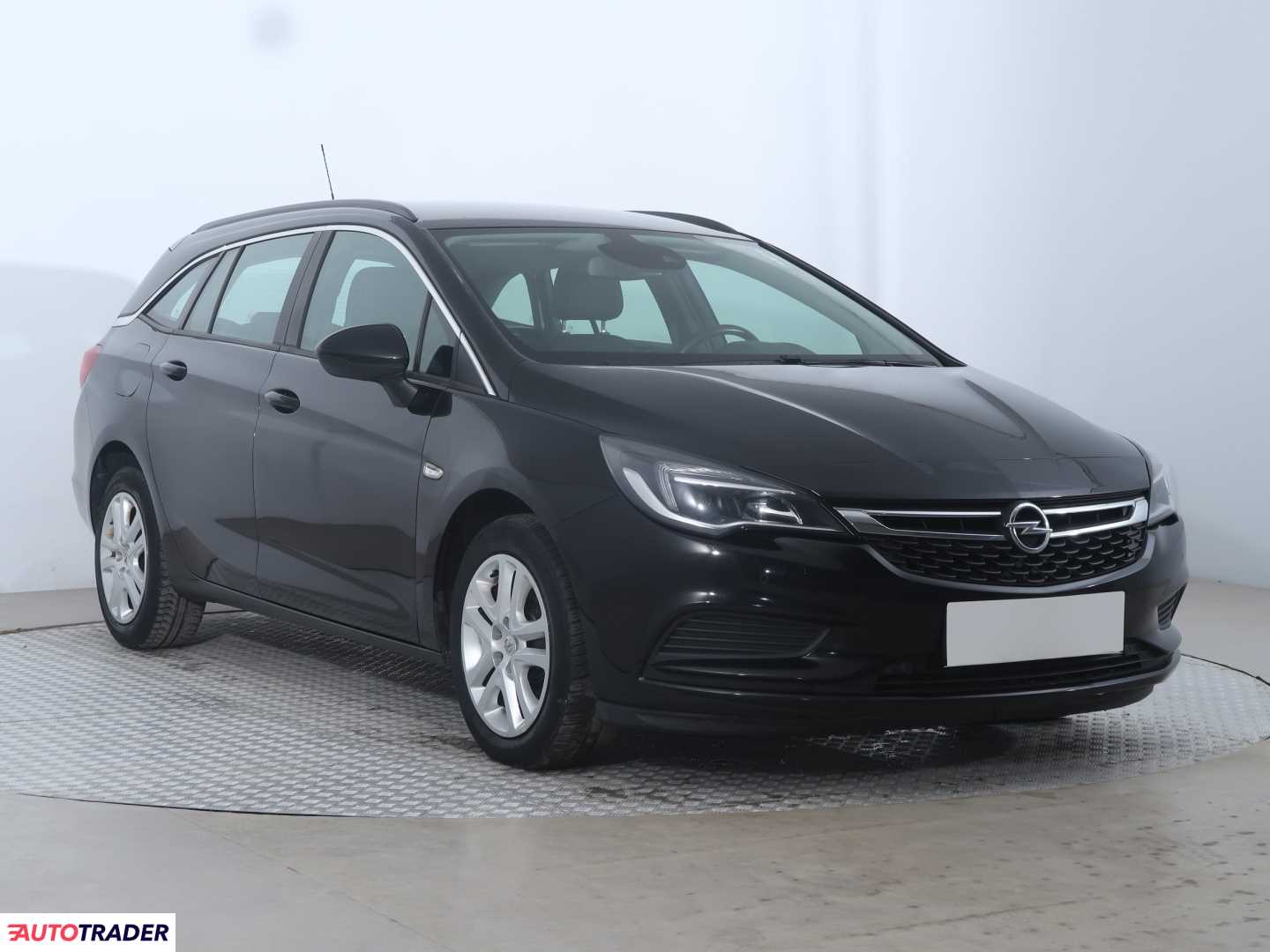 Opel Astra 2018 1.6 134 KM