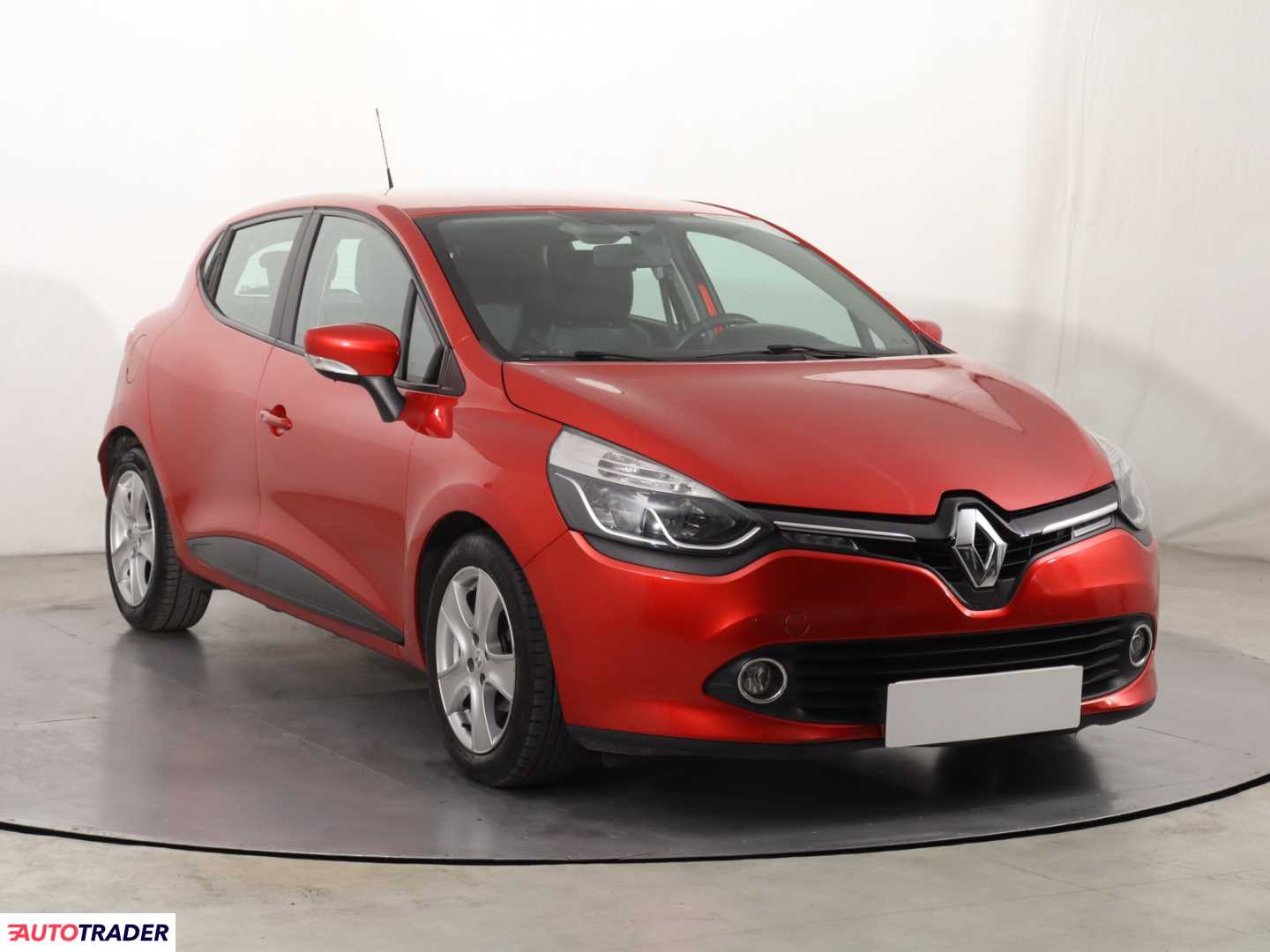 Renault Clio 2015 1.1 118 KM