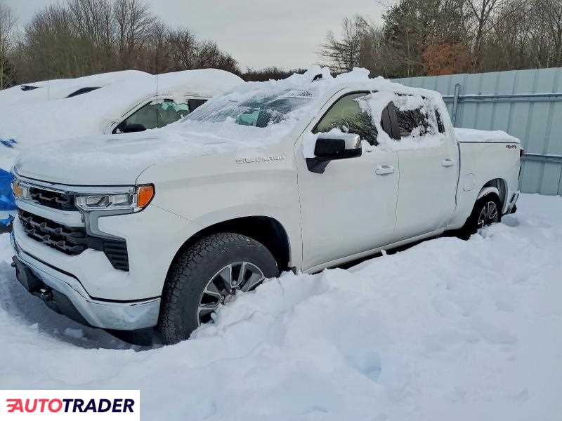 Chevrolet Silverado 2024 2