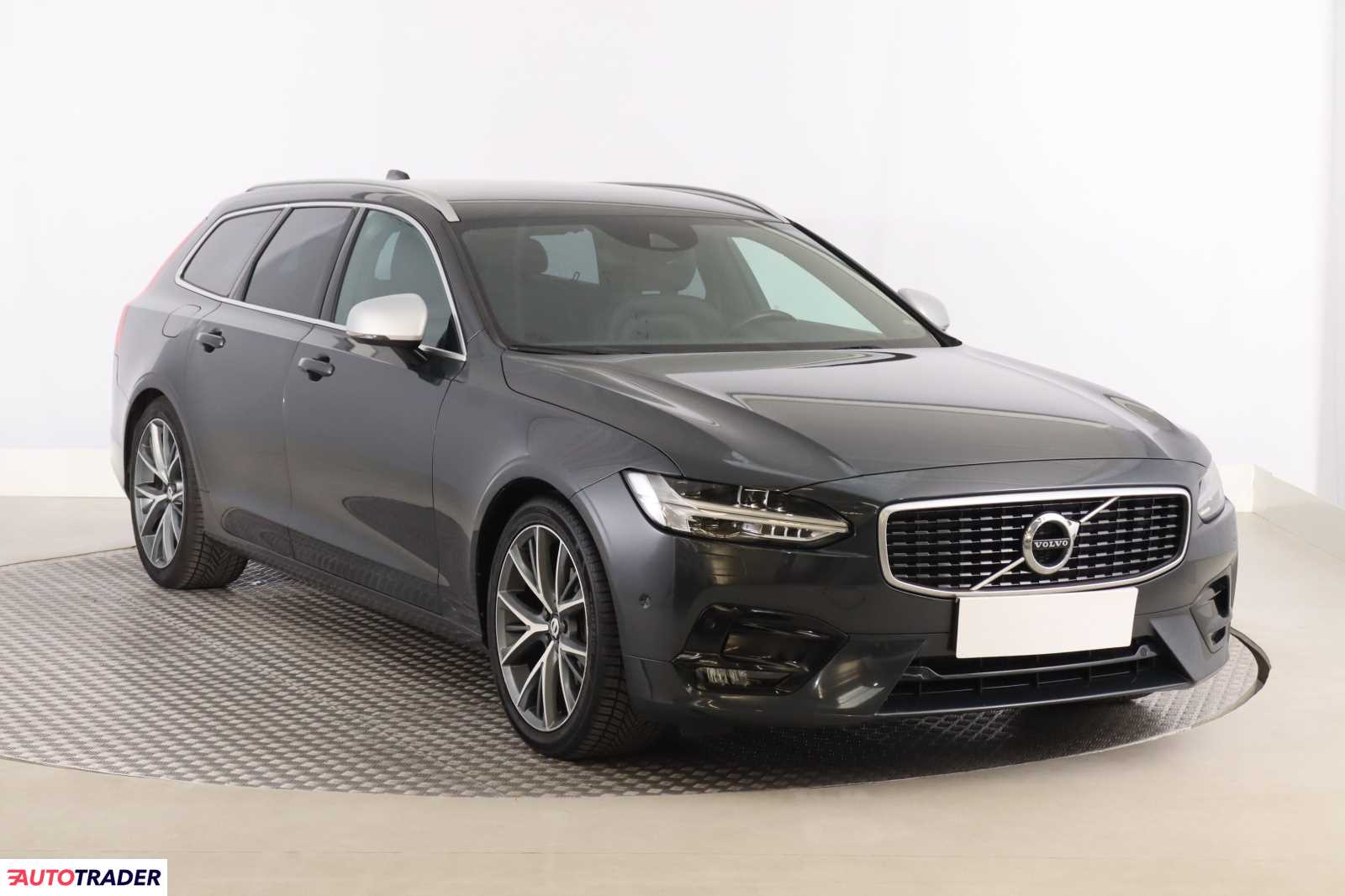 Volvo V90 2017 2.0 147 KM