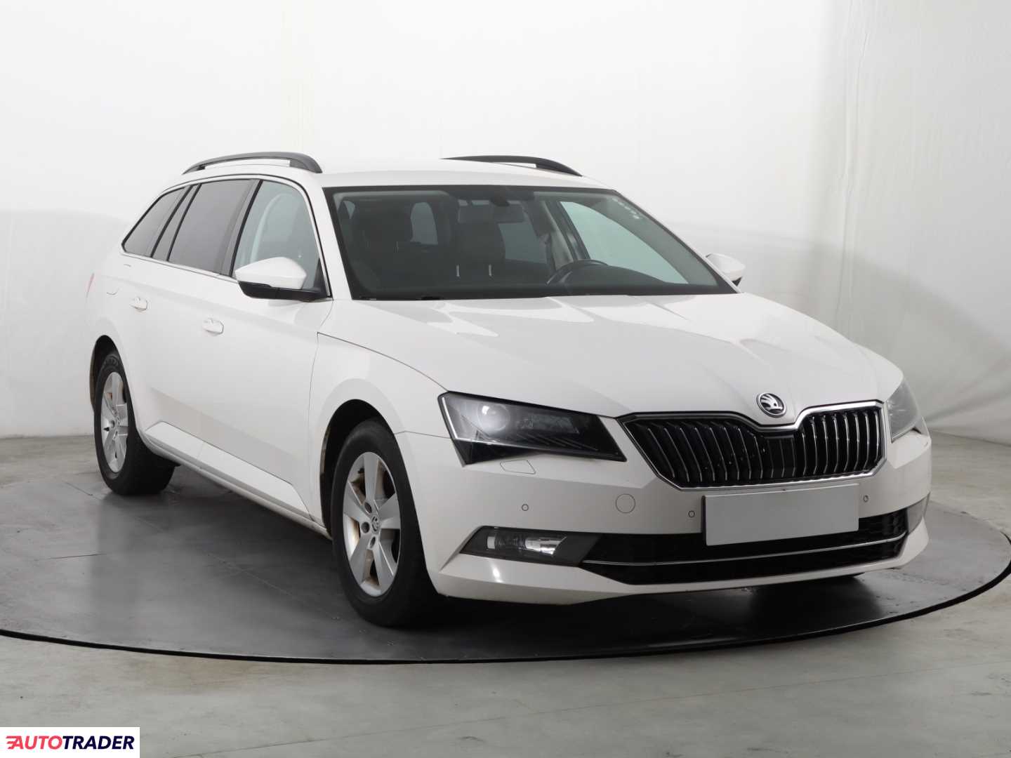 Skoda Superb 2016 2.0 147 KM