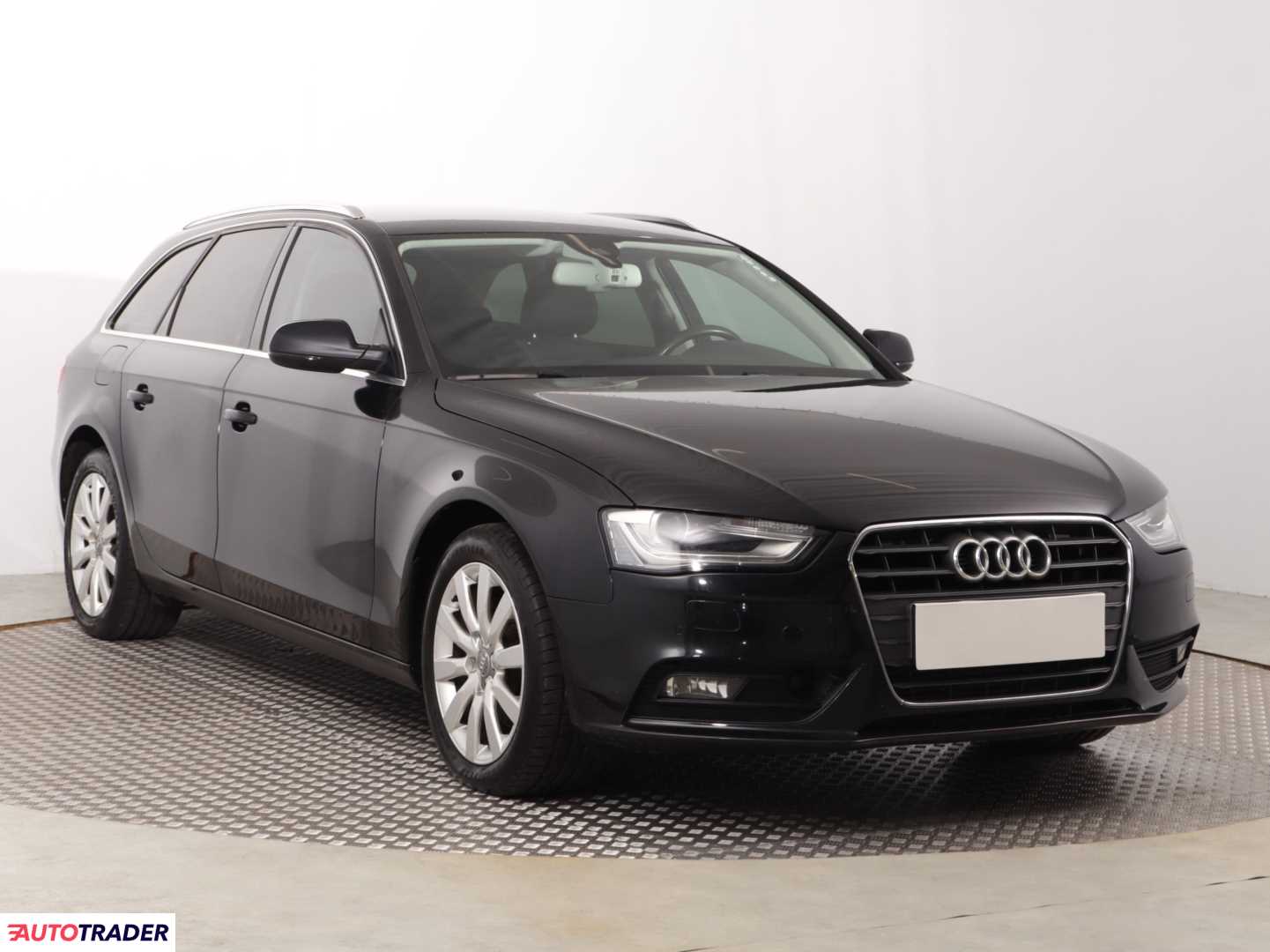 Audi A4 2013 2.0 147 KM Audi A4 2013 2.0 147 KM