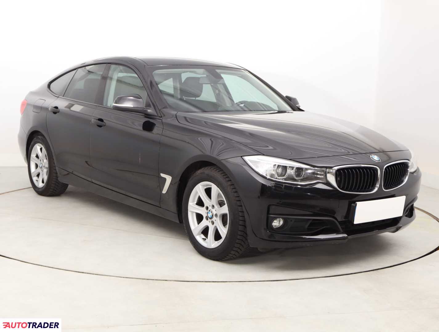 BMW 320 Gran Turismo 2015 2.0 181 KM