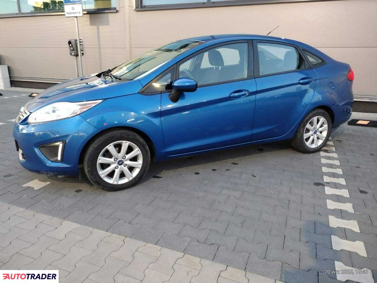 Ford Fiesta 2011 1.6 121 KM