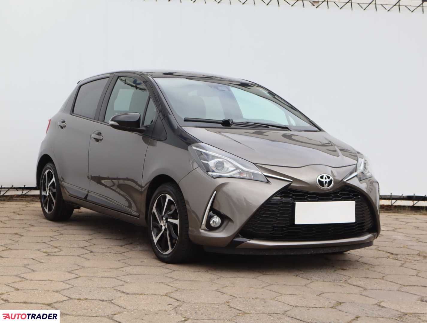 Toyota Yaris 2020 1.5 109 KM