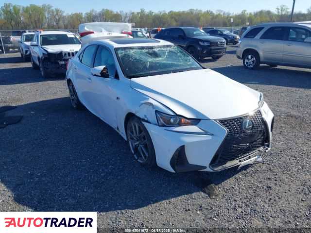 Lexus IS 2020 3