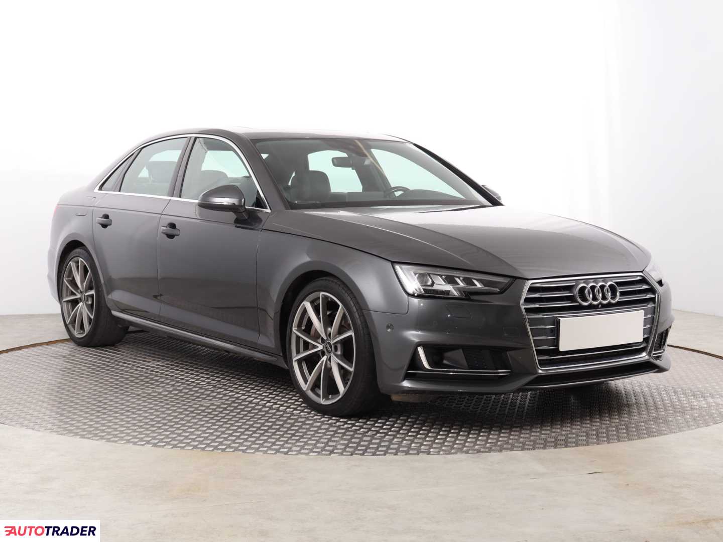 Audi A4 2015 3.0 268 KM