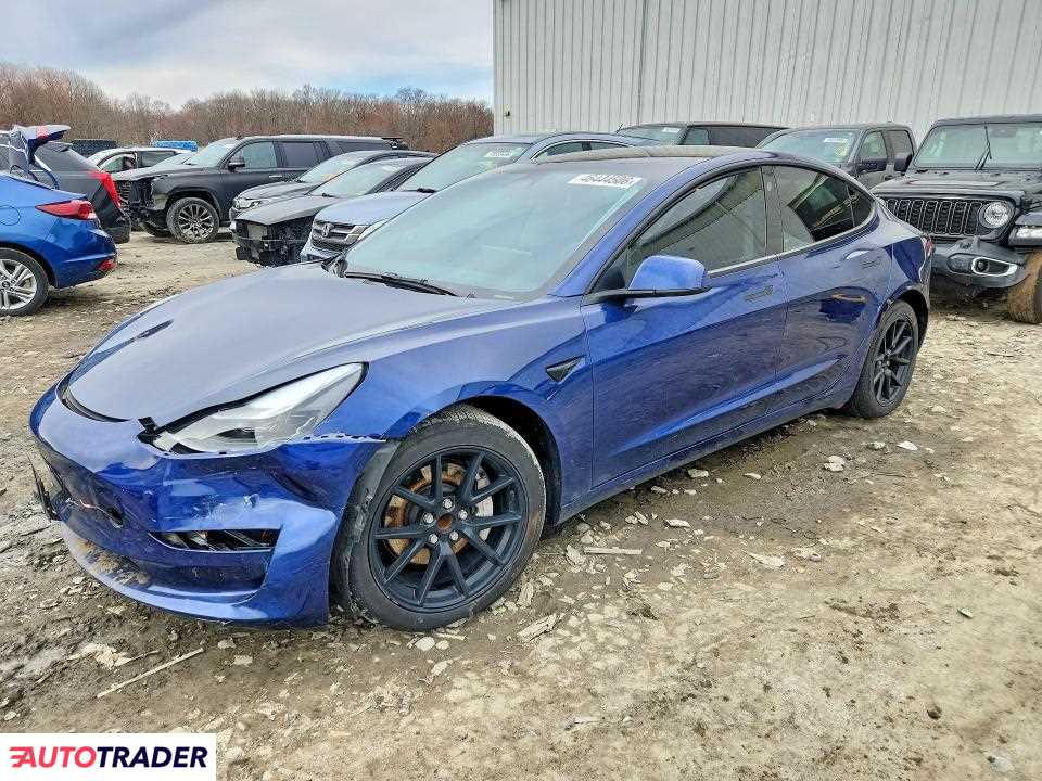 Tesla Model 3 2023