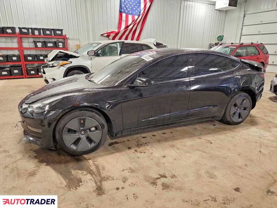 Tesla Model 3 2023