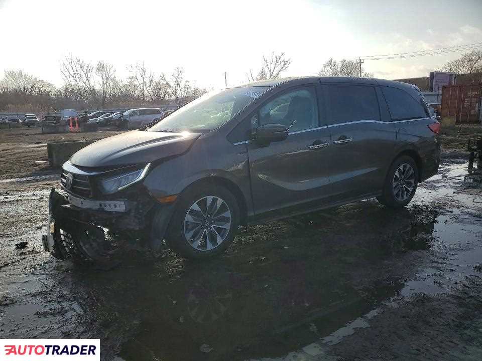 Honda Odyssey 2022 3