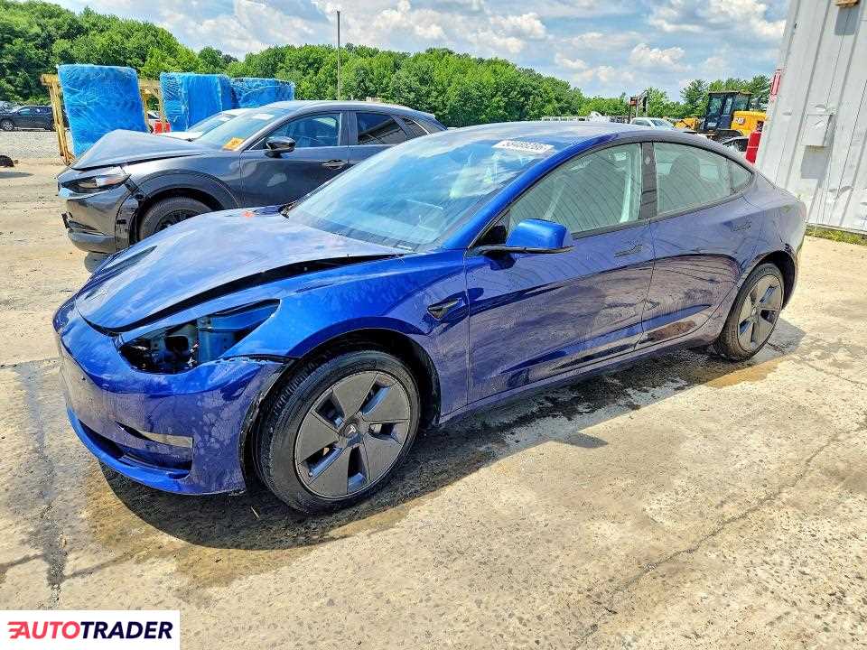 Tesla Model 3 2023