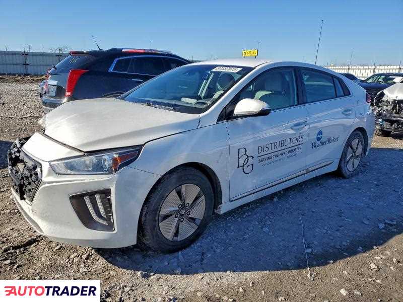 Hyundai IONIQ Hybrid 2022 1