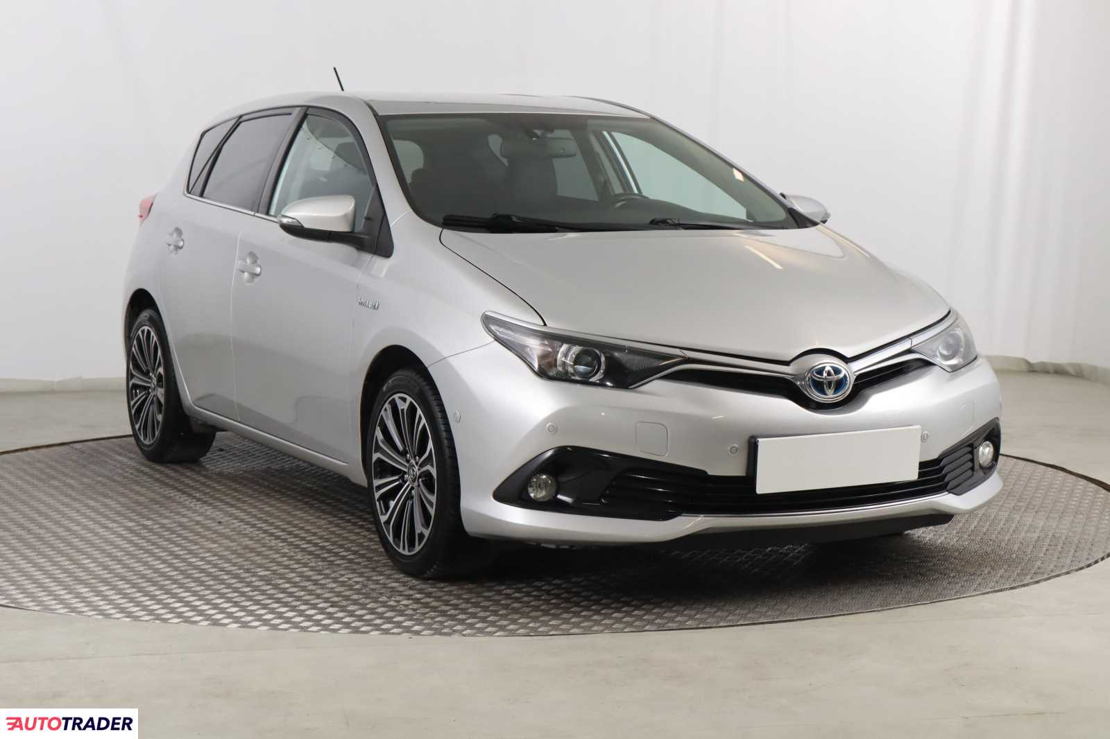 Toyota Auris 2013 1.8 134 KM