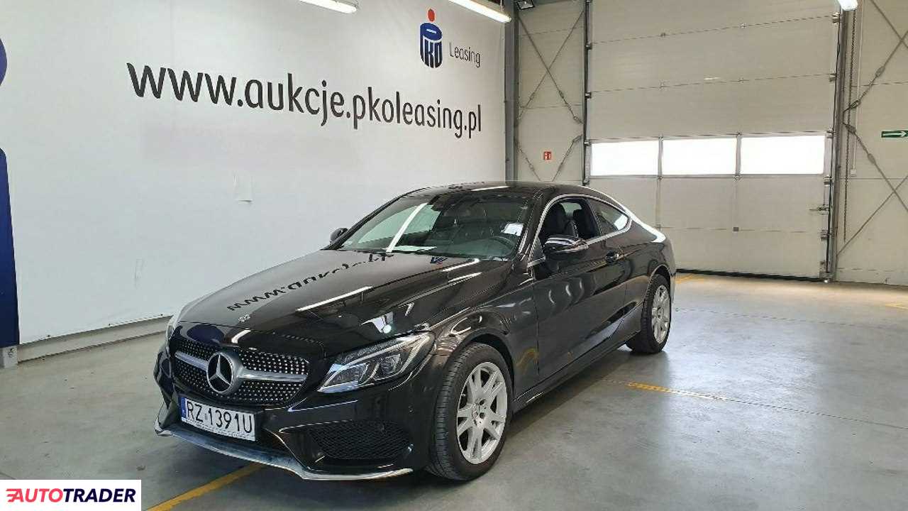 Mercedes C-klasa 2017 2.0 184 KM Mercedes C-klasa 2017 2.0 184 KM