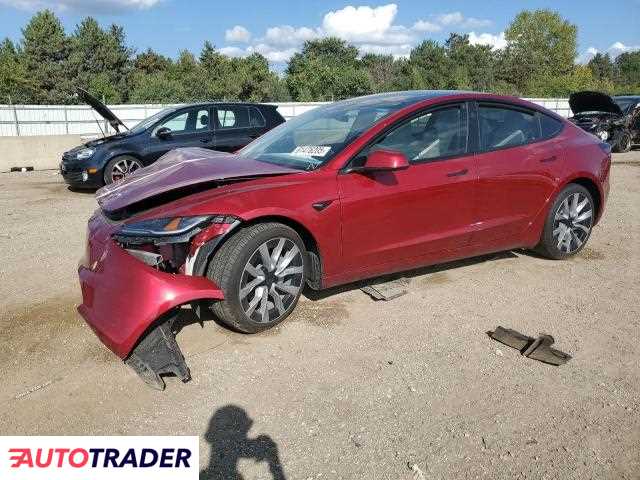 Tesla Model 3 2025