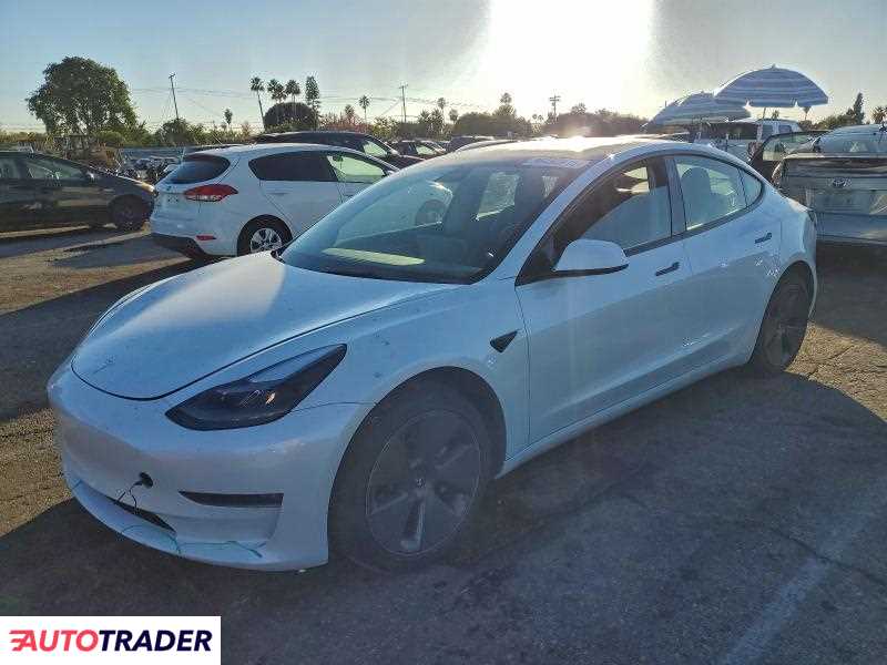 Tesla Model 3 2022