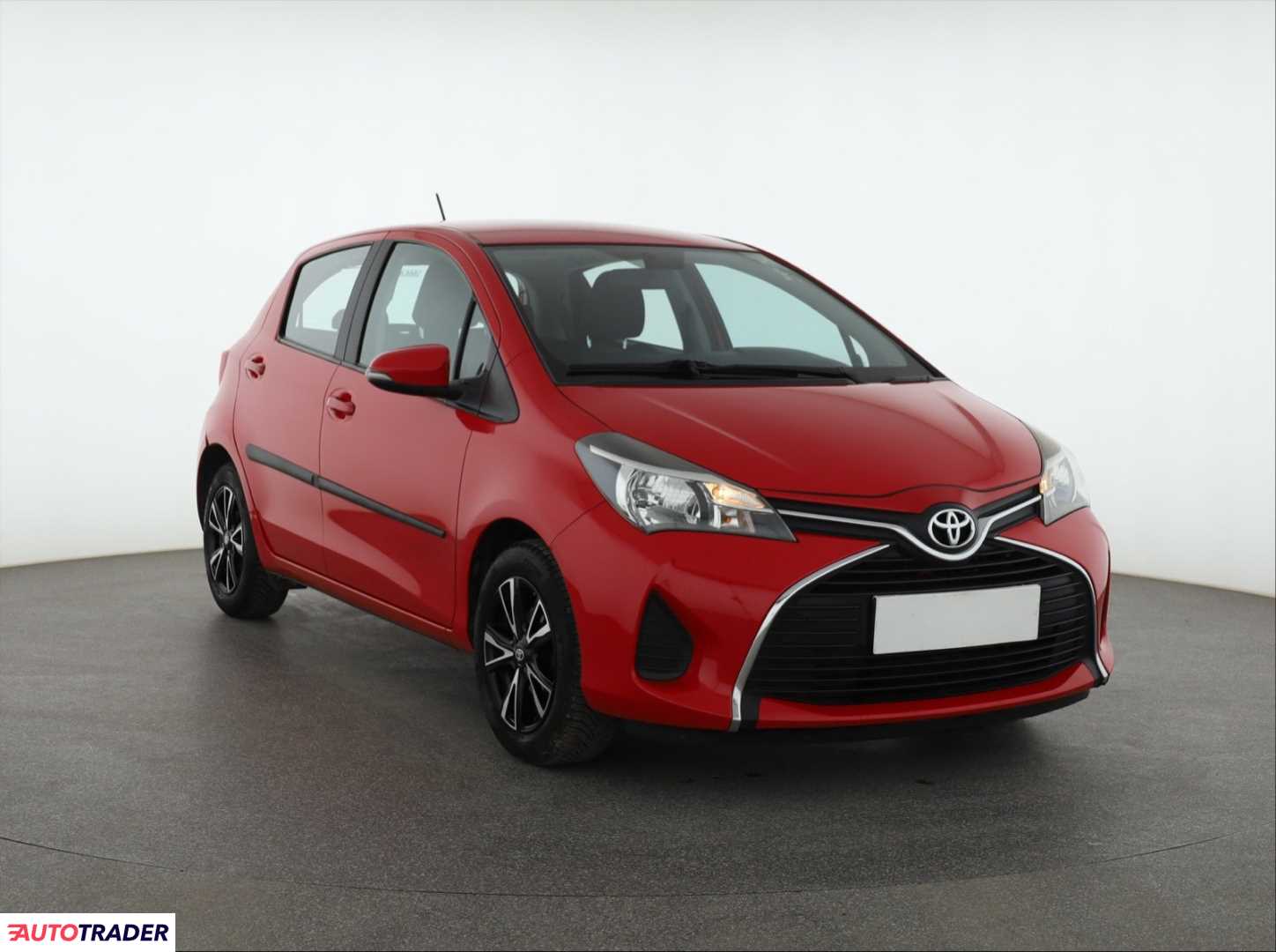 Toyota Yaris 1.0 68 KM 2014r. (Piaseczno)