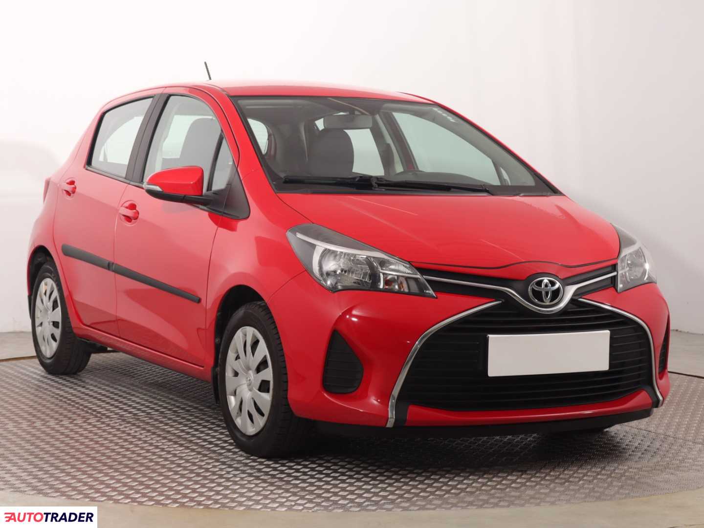 Toyota Yaris 2015 1.0 68 KM Toyota Yaris 2015 1.0 68 KM