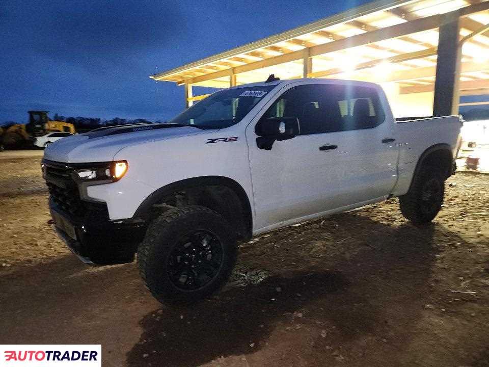 Chevrolet Silverado 2024 3