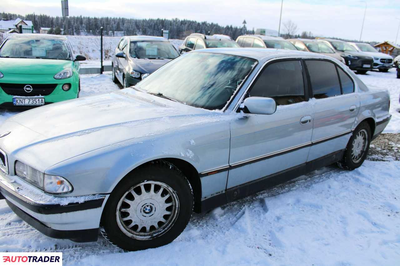 BMW 740 1998 4.4 286 KM