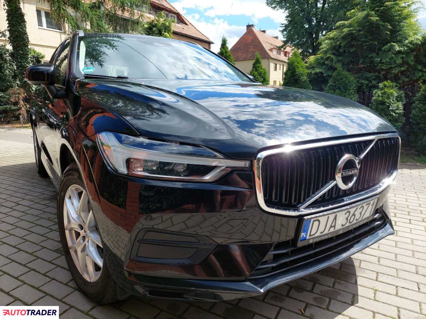 Volvo XC60 2019 2.0 190 KM