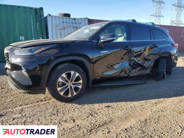 Toyota Highlander 2.0 hybrydowy 2021r. (ELGIN)