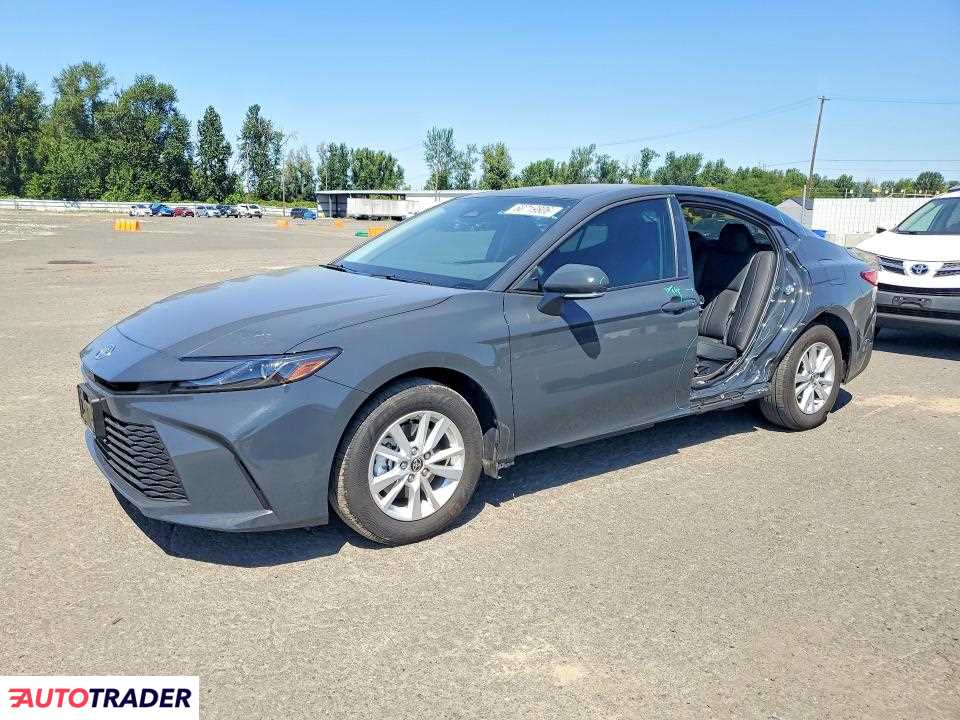 Toyota Camry 2025 2