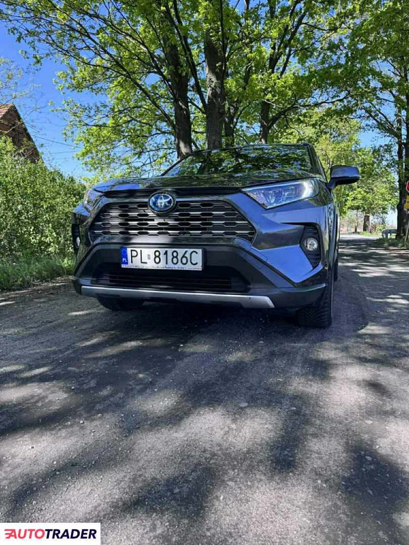 Toyota RAV 4 2020 2.5 218 KM